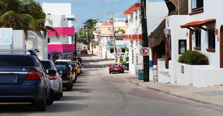 Downtown Cancun street 