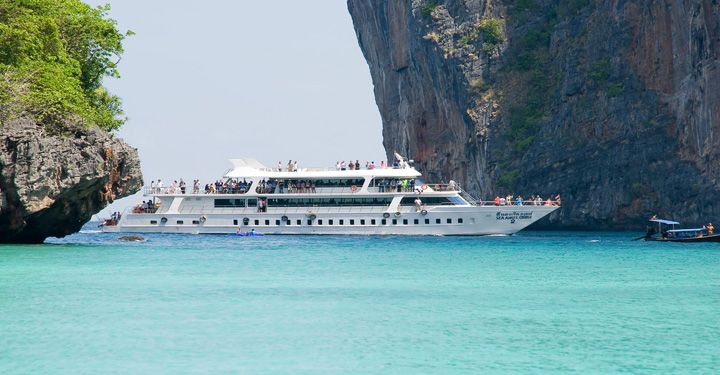 Cruise ship in Phi Phi island