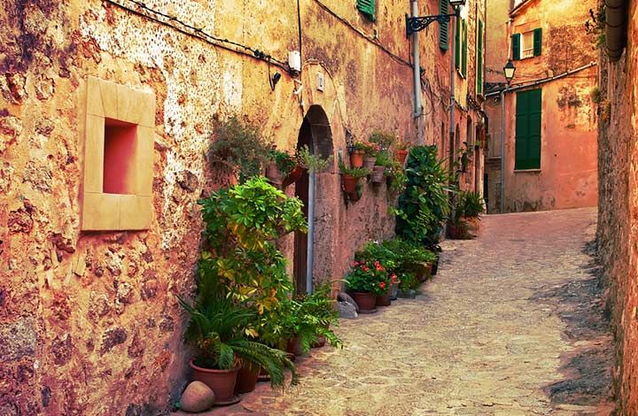 Hill town Valldemossa 