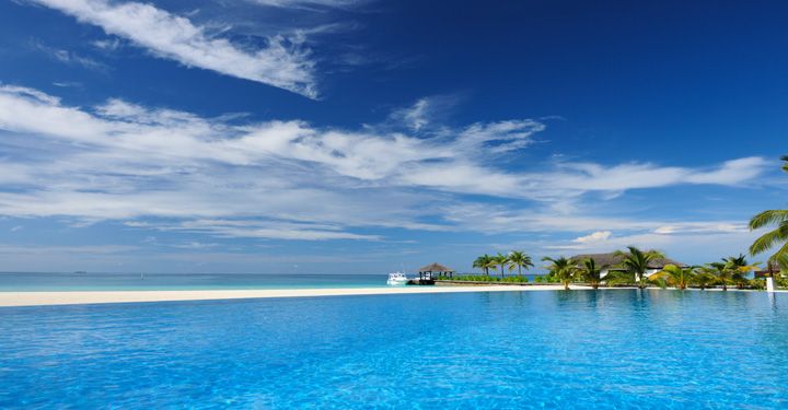 Infinity pool in Aruba