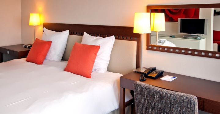 Hotel room, Bristol
