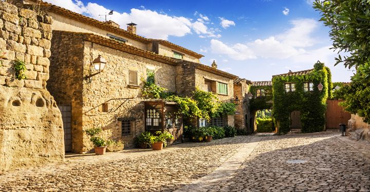 Fincas in Peratallada 