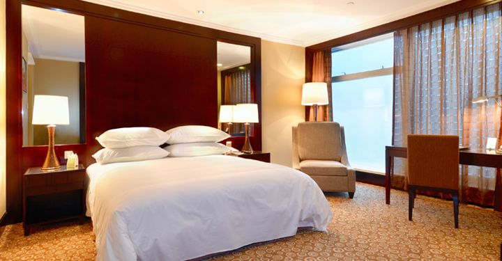 Hotel room, Faro