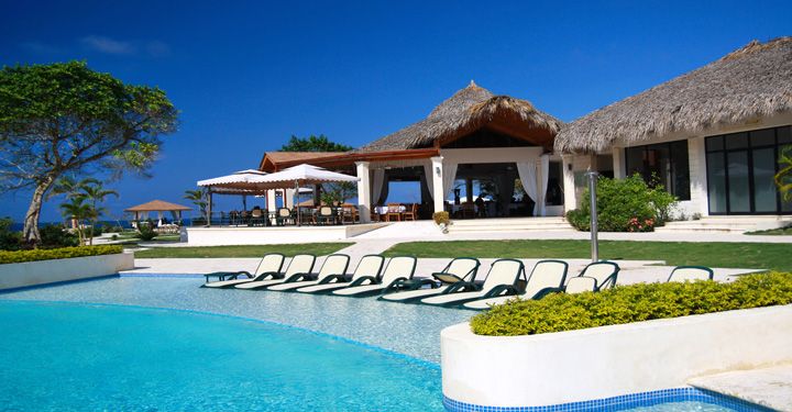 Swimming pool in Maldives hotel