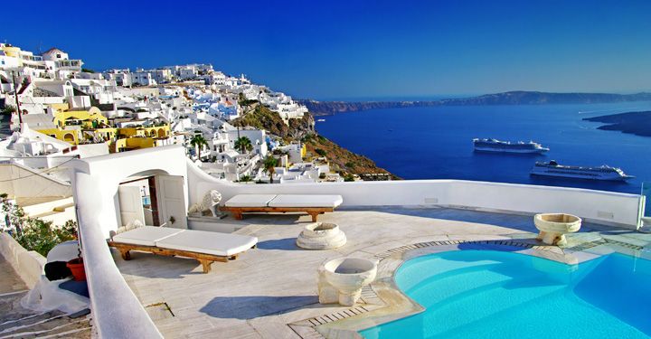 Luxury hotel in Santorini